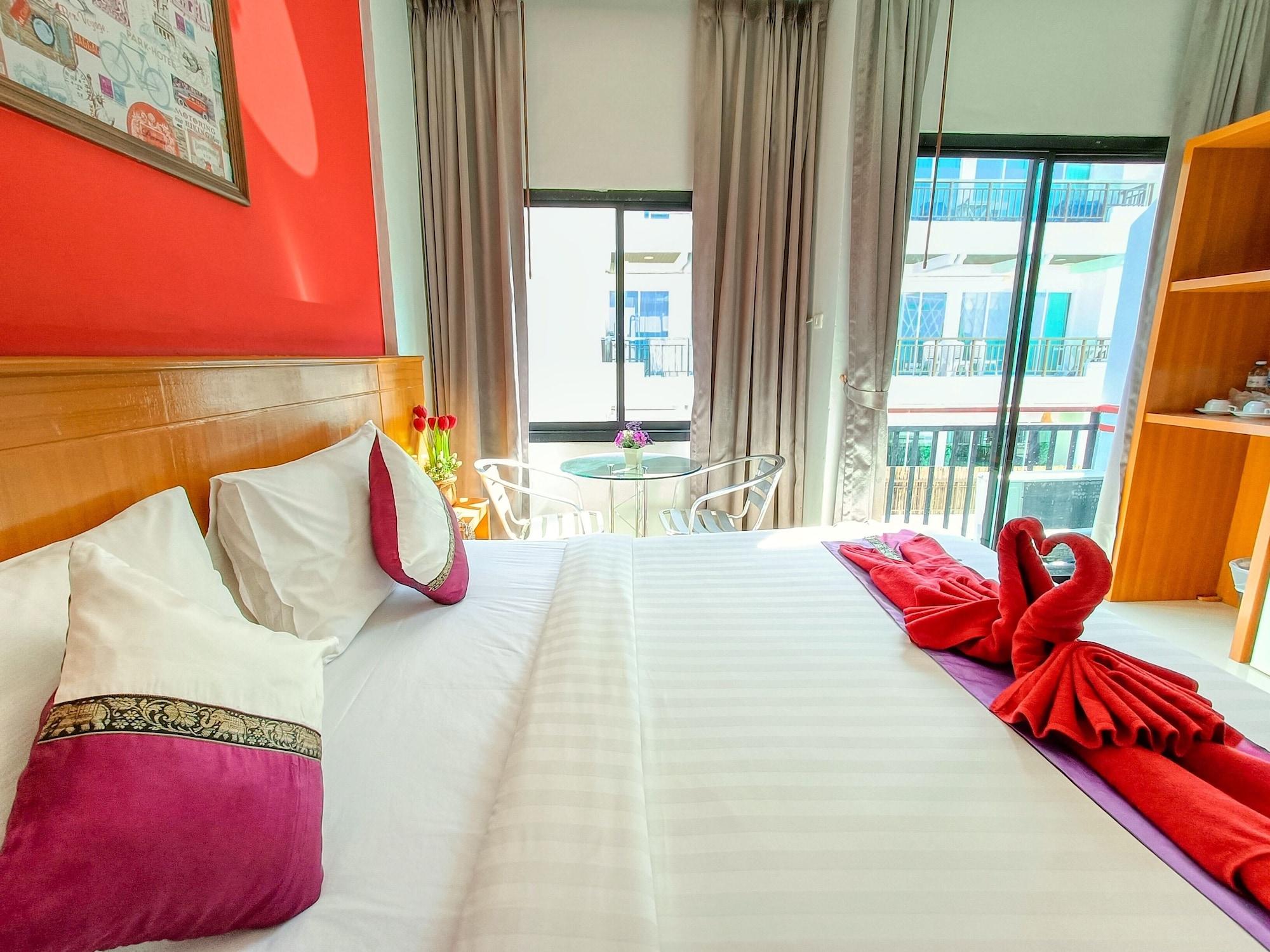 Pj Patong Resortel Luaran gambar